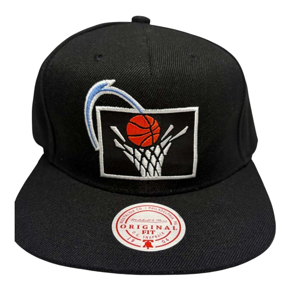 Mitchell & Ness Cleveland Cavaliers Snapback Hat Black Blue